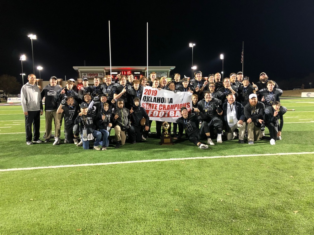 PC-H Football wins Class C State Title